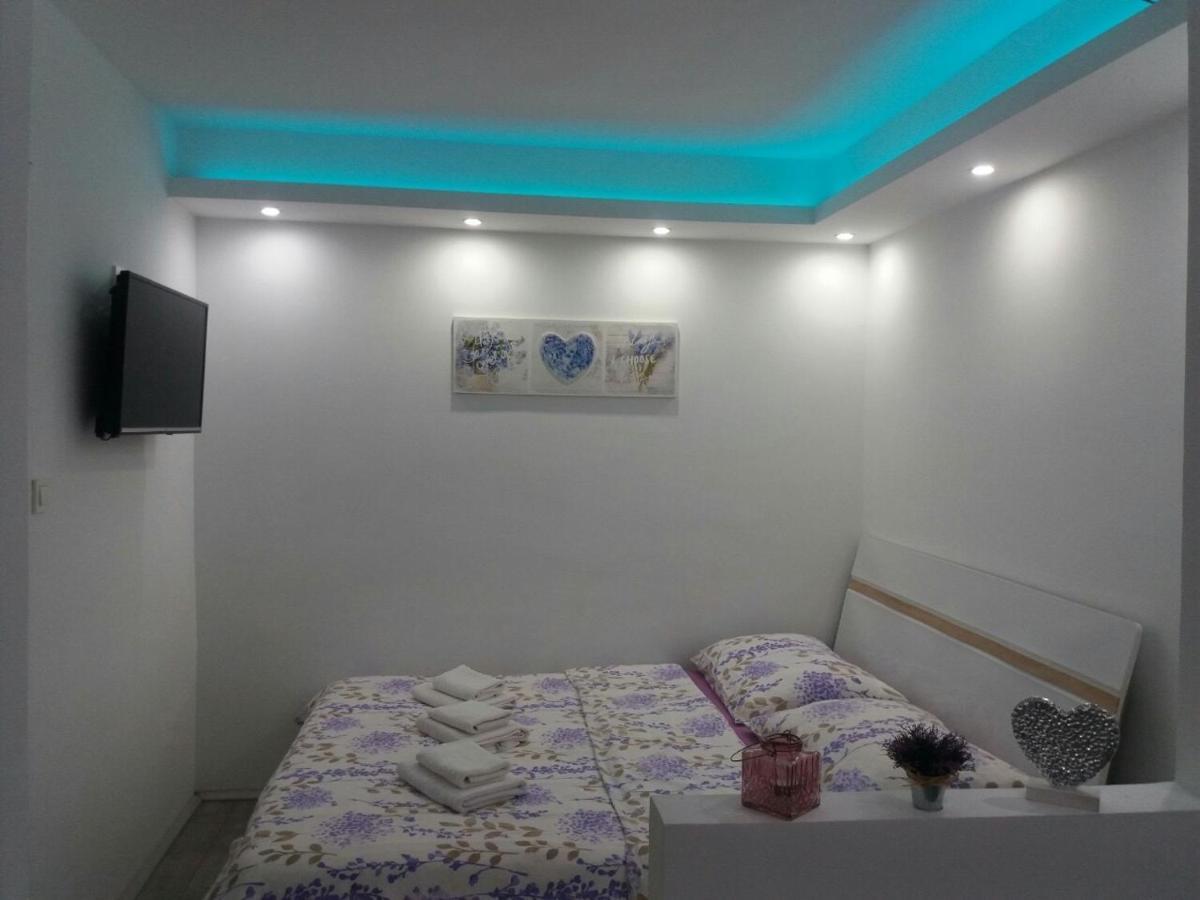 Luxury Apartman Nr ชิเบนิก ภายนอก รูปภาพ