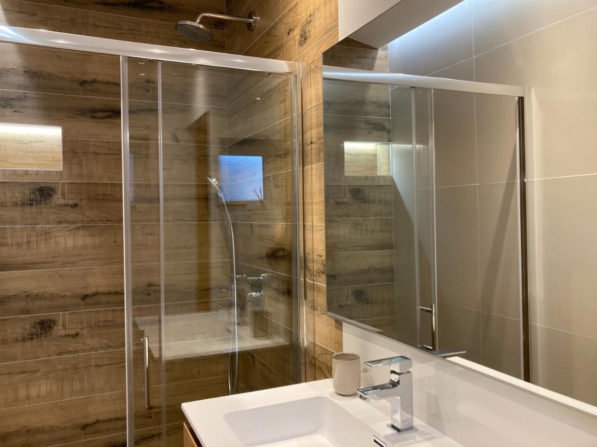 Luxury Apartman Nr ชิเบนิก ภายนอก รูปภาพ