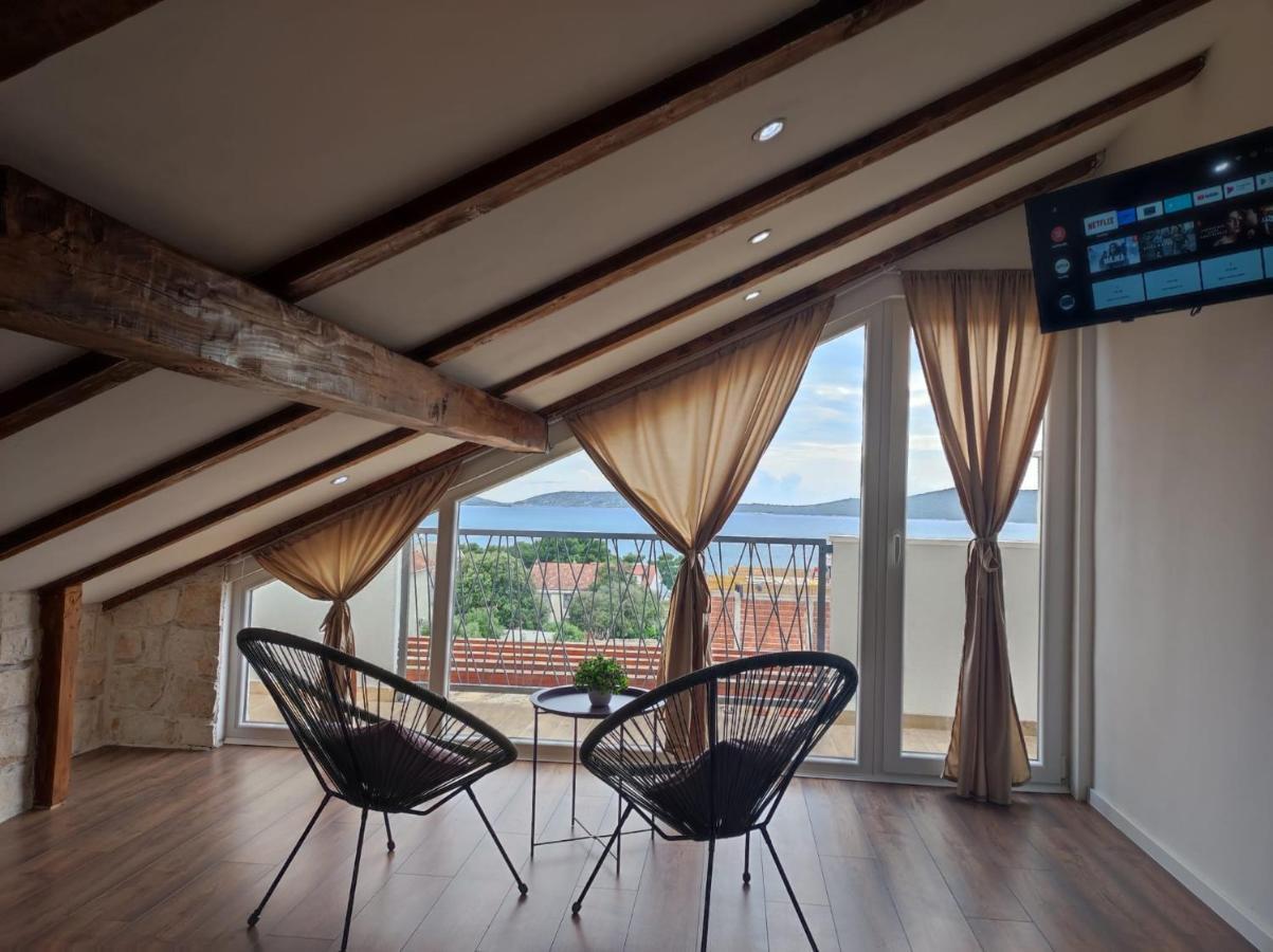 Luxury Apartman Nr ชิเบนิก ภายนอก รูปภาพ